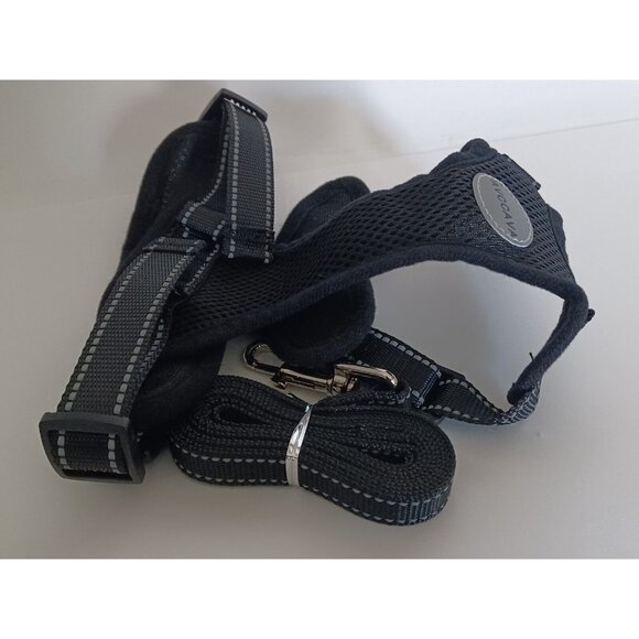 AVCCAVA Pet Harness With Leash Soft Breathable Reflective Strip Size: SM Black - Picture 10 of 13